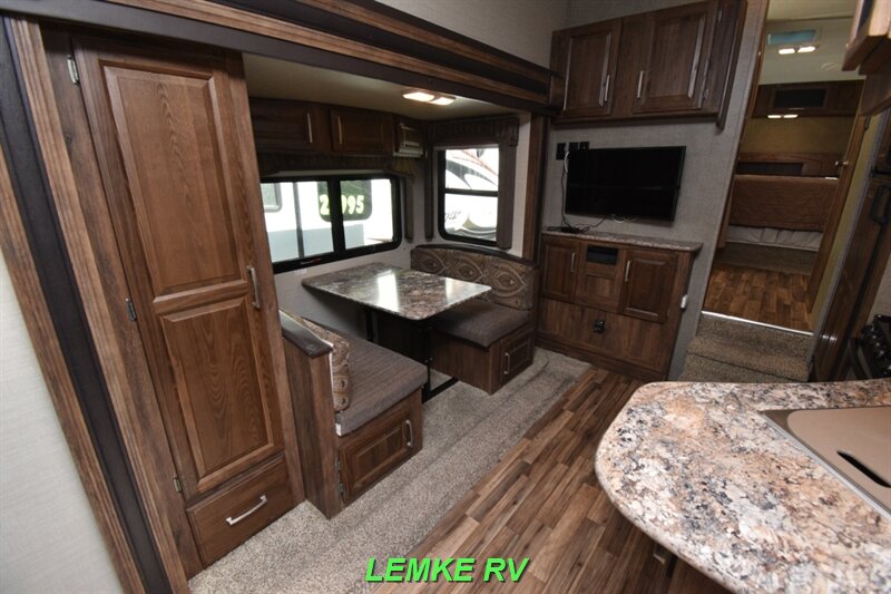 2017 Keystone Cougar 246RLSWE   - Photo 10 - Rocklin, CA 95677