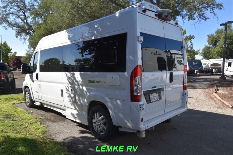 2016 Roadtrek Zion SRT   - Photo 7 - Rocklin, CA 95677