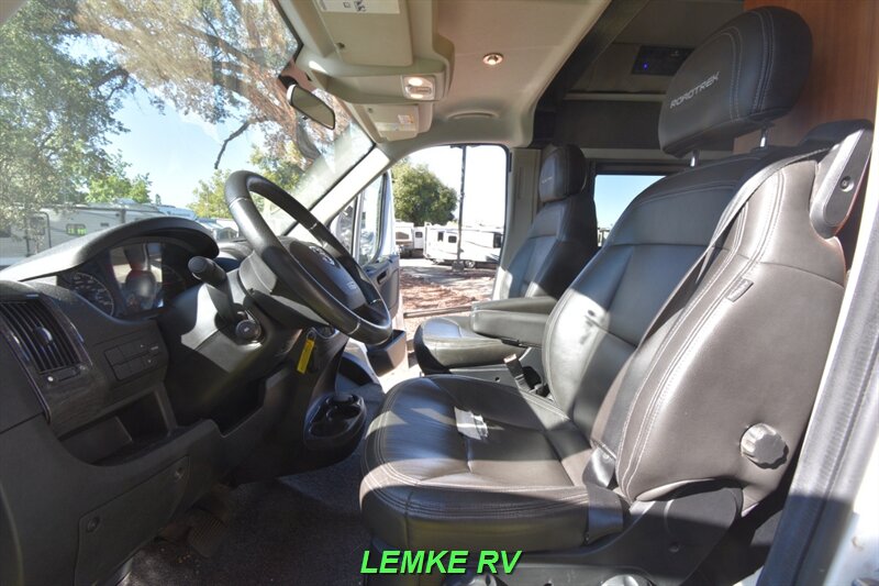 2016 Roadtrek Zion SRT   - Photo 26 - Rocklin, CA 95677