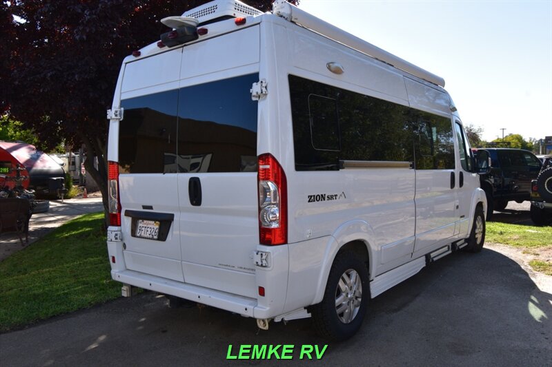 2016 Roadtrek Zion SRT   - Photo 8 - Rocklin, CA 95677