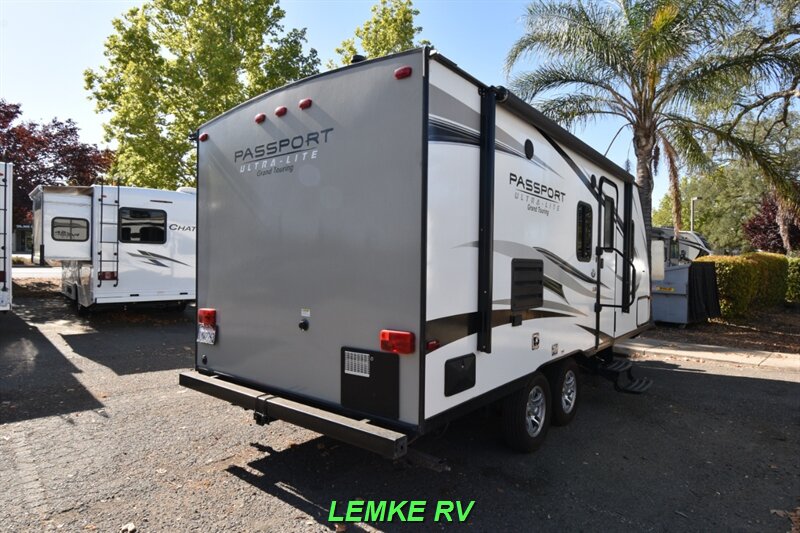 2017 Keystone Passport Ultra Lite Express 199MLWE   - Photo 9 - Rocklin, CA 95677