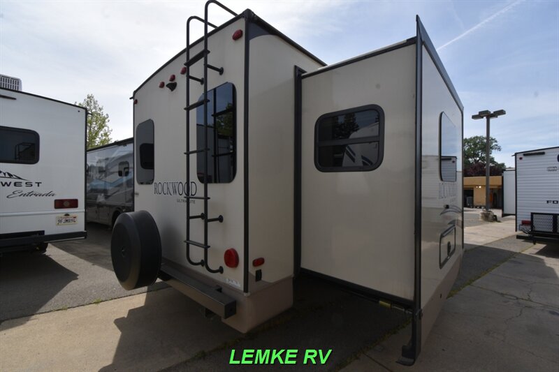 2018 Forest River Rockwood Ultra Lite 2703WS   - Photo 9 - Rocklin, CA 95677