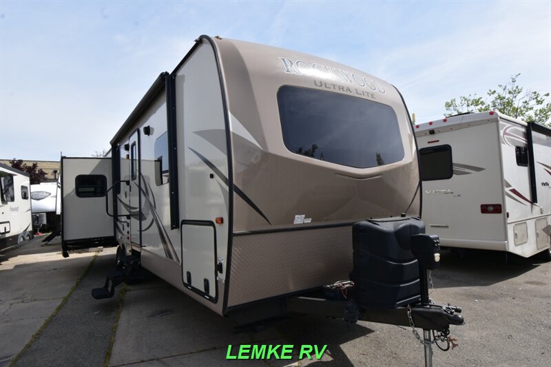 2018 Forest River Rockwood Ultra Lite 2703WS   - Photo 1 - Rocklin, CA 95677