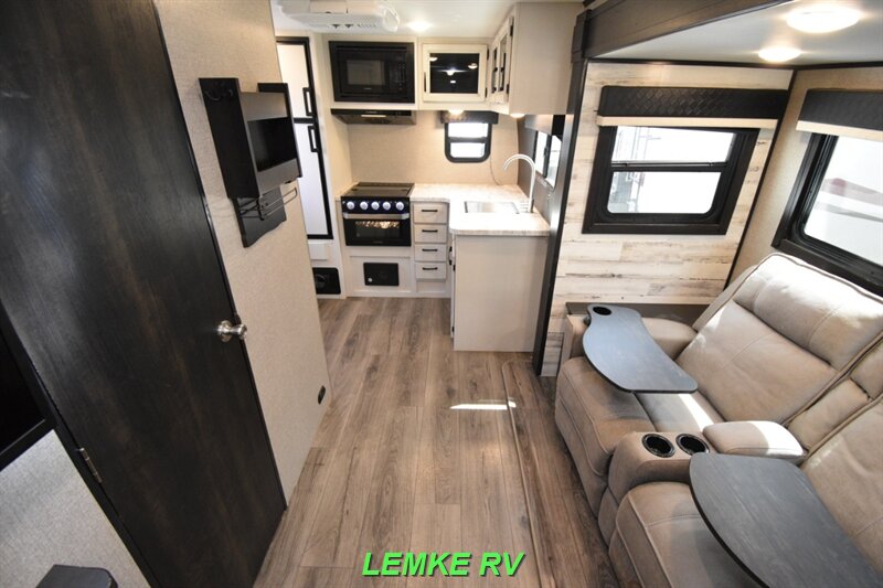 2021 Jayco Jay Feather 16RK   - Photo 2 - Rocklin, CA 95677