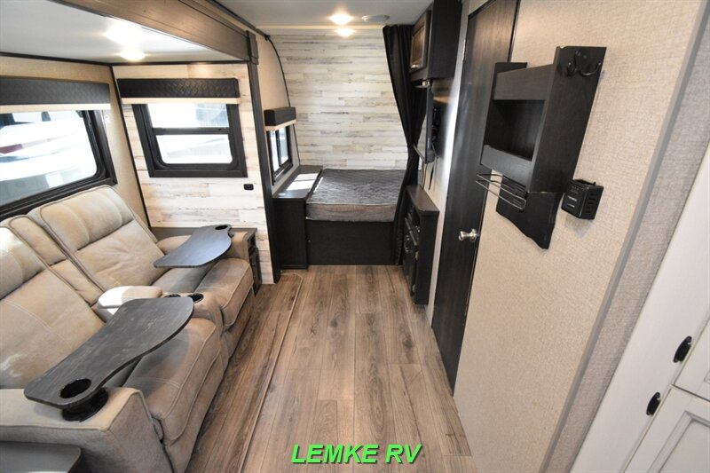 2021 Jayco Jay Feather 16RK   - Photo 5 - Rocklin, CA 95677