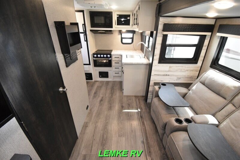 2021 Jayco Jay Feather 16RK   - Photo 2 - Rocklin, CA 95677