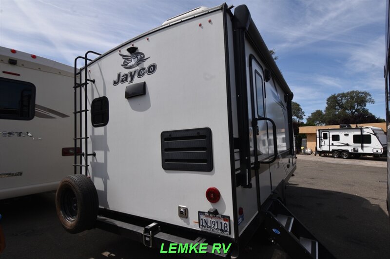 2021 Jayco Jay Feather 16RK   - Photo 9 - Rocklin, CA 95677