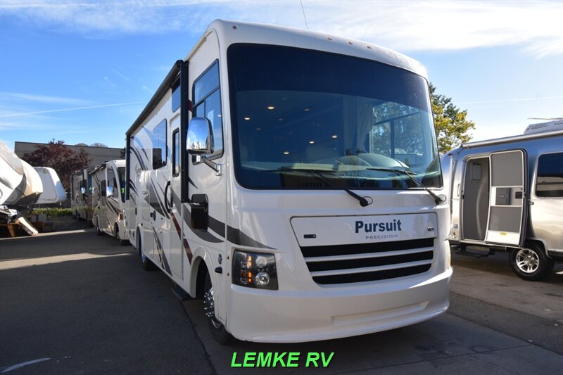 2018 Coachmen Pursuit Precision 29SS   - Photo 1 - Rocklin, CA 95677