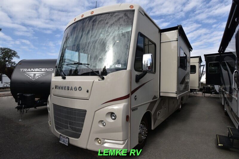 2018 Winnebago Vista 30T   - Photo 6 - Rocklin, CA 95677