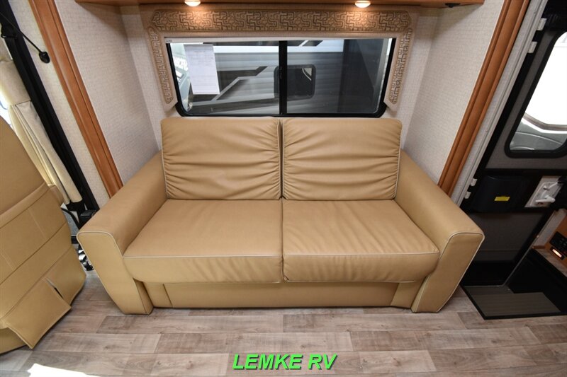 2018 Winnebago Vista 30T   - Photo 22 - Rocklin, CA 95677