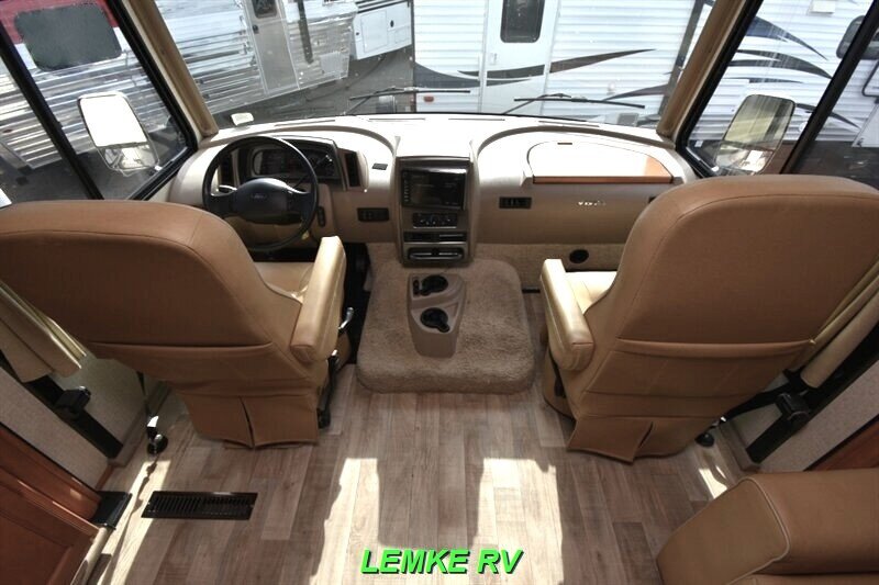 2018 Winnebago Vista 30T   - Photo 23 - Rocklin, CA 95677