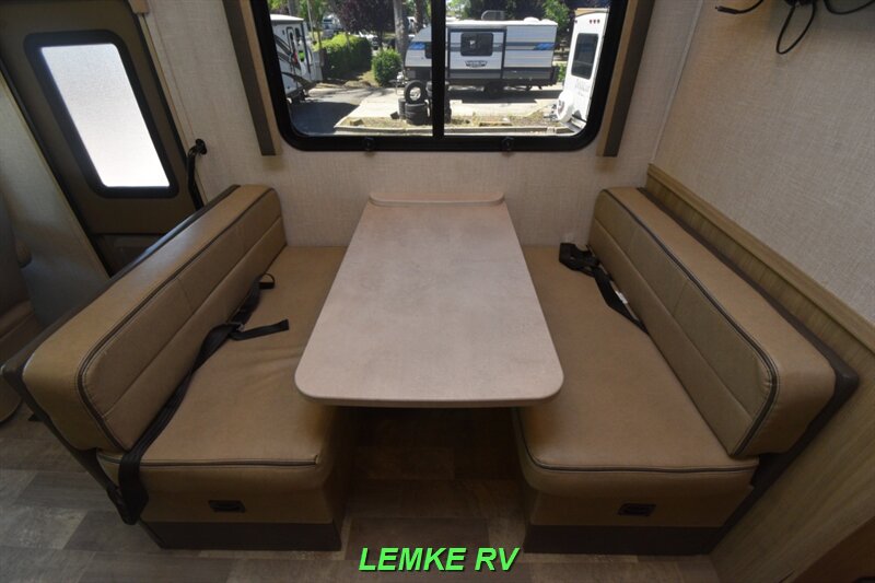 2019 Coachmen Mirada 29FW   - Photo 18 - Rocklin, CA 95677