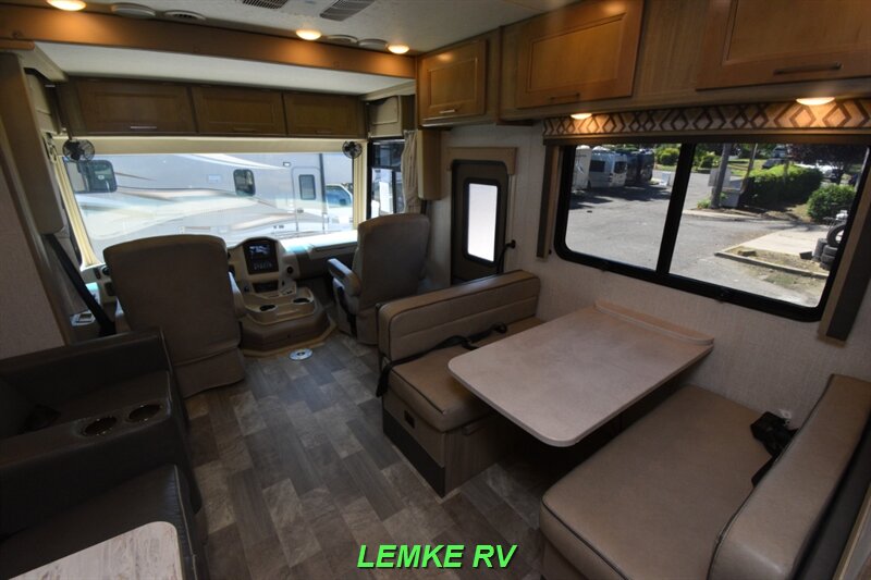 2019 Coachmen Mirada 29FW   - Photo 13 - Rocklin, CA 95677