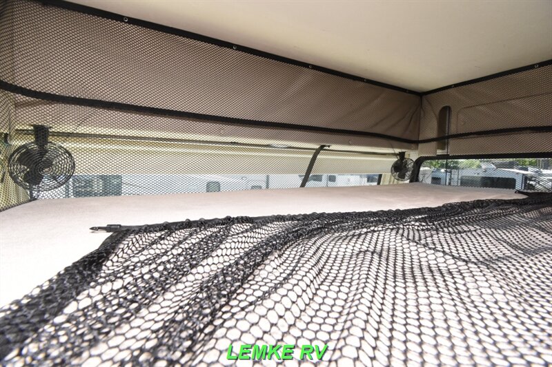 2019 Coachmen Mirada 29FW   - Photo 20 - Rocklin, CA 95677