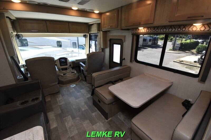 2019 Coachmen Mirada 29FW   - Photo 22 - Rocklin, CA 95677