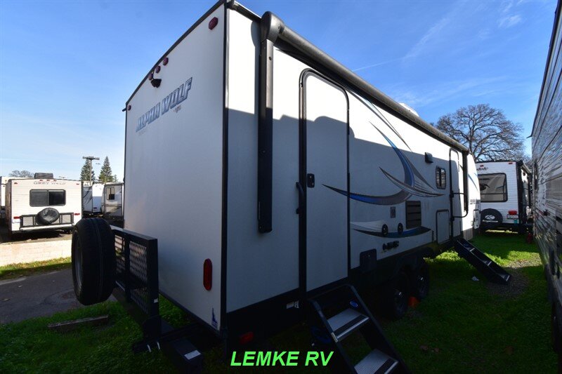 2019 Forest River Cherokee Alpha Wolf 26DBH-L   - Photo 9 - Rocklin, CA 95677