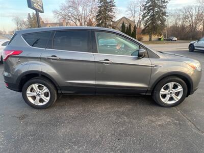 2014 Ford Escape SE   - Photo 8 - Lannon, WI 53046