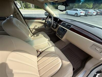 2011 Buick Lucerne CXL   - Photo 11 - Lannon, WI 53046