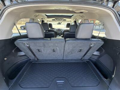 2017 Honda Pilot Elite   - Photo 11 - Lannon, WI 53046