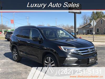 2017 Honda Pilot Elite   - Photo 1 - Lannon, WI 53046