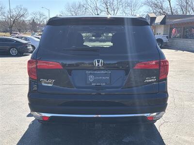 2017 Honda Pilot Elite   - Photo 6 - Lannon, WI 53046