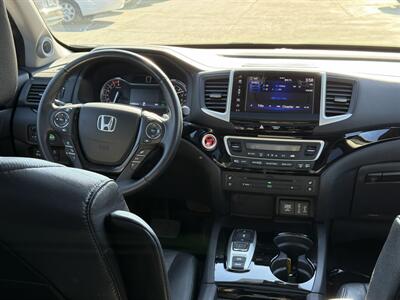 2017 Honda Pilot Elite   - Photo 19 - Lannon, WI 53046