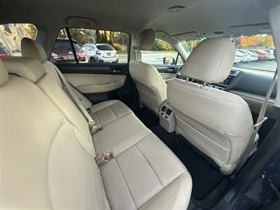 2015 Subaru Outback 2.5i Limited   - Photo 12 - Lannon, WI 53046