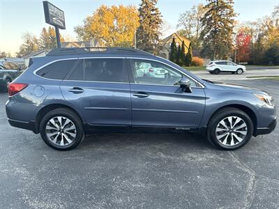 2015 Subaru Outback 2.5i Limited   - Photo 8 - Lannon, WI 53046