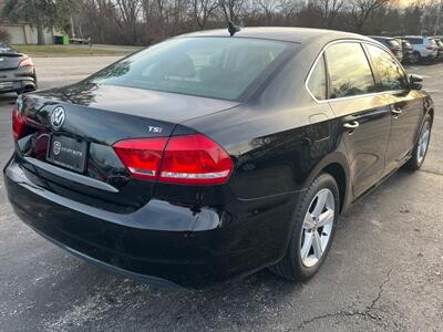 2015 Volkswagen Passat 1.8T S   - Photo 7 - Lannon, WI 53046