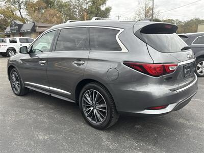2017 INFINITI QX60   - Photo 5 - Lannon, WI 53046