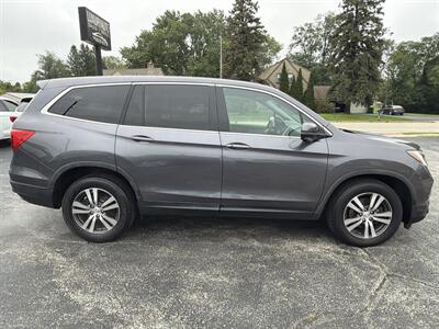 2017 Honda Pilot EX-L w/Navi - Photo 8 - Lannon, WI 53046