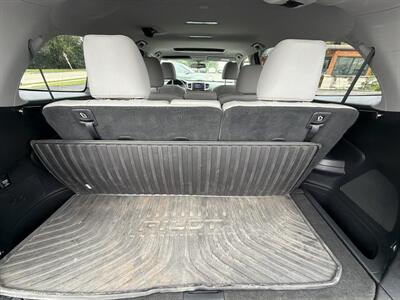2017 Honda Pilot EX-L w/Navi - Photo 12 - Lannon, WI 53046