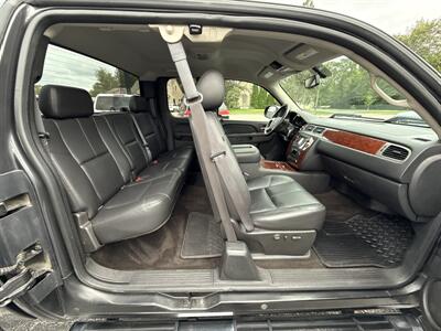 2011 Chevrolet Silverado 1500 LTZ   - Photo 11 - Lannon, WI 53046