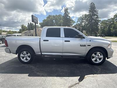 2015 RAM 1500 Tradesman   - Photo 8 - Lannon, WI 53046