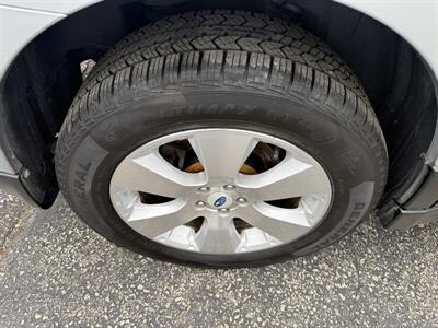 2012 Subaru Outback 3.6R Limited - Photo 20 - Lannon, WI 53046
