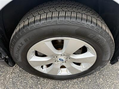 2012 Subaru Outback 3.6R Limited - Photo 21 - Lannon, WI 53046