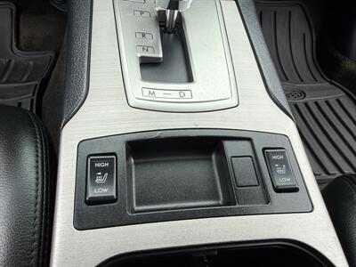 2012 Subaru Outback 3.6R Limited - Photo 14 - Lannon, WI 53046