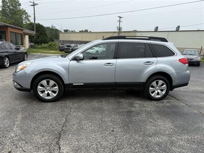 2012 Subaru Outback 3.6R Limited - Photo 3 - Lannon, WI 53046