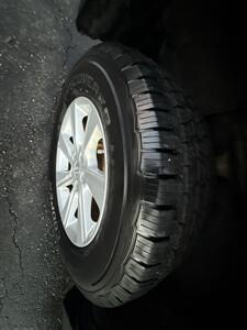 2013 Toyota Highlander 4WD V6   - Photo 17 - Lannon, WI 53046