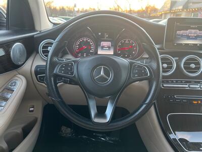 2016 Mercedes-Benz GLC GLC 300 4MATIC   - Photo 19 - Lannon, WI 53046