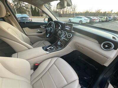 2016 Mercedes-Benz GLC GLC 300 4MATIC   - Photo 14 - Lannon, WI 53046