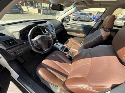 2014 Subaru Outback 2.5i Limited   - Photo 10 - Lannon, WI 53046