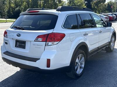 2014 Subaru Outback 2.5i Limited   - Photo 7 - Lannon, WI 53046