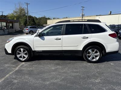 2014 Subaru Outback 2.5i Limited   - Photo 4 - Lannon, WI 53046