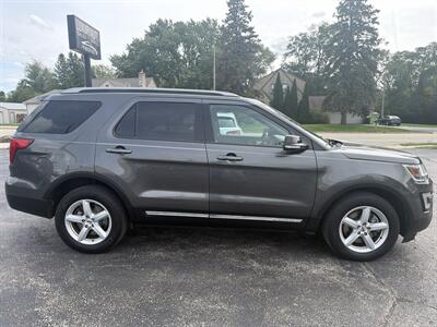 2016 Ford Explorer XLT - Photo 8 - Lannon, WI 53046