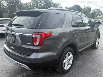 2016 Ford Explorer XLT - Photo 7 - Lannon, WI 53046