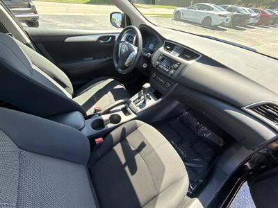 2017 Nissan Sentra S   - Photo 9 - Lannon, WI 53046