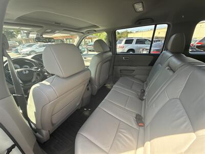 2015 Honda Pilot EX-L   - Photo 10 - Lannon, WI 53046