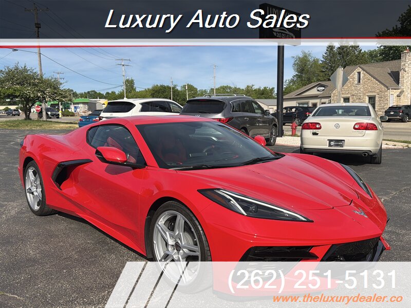 2020 Chevrolet Corvette Stingray   - Photo 1 - Lannon, WI 53046