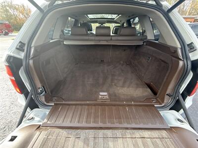 2009 BMW X5 xDrive30i - Photo 11 - Lannon, WI 53046